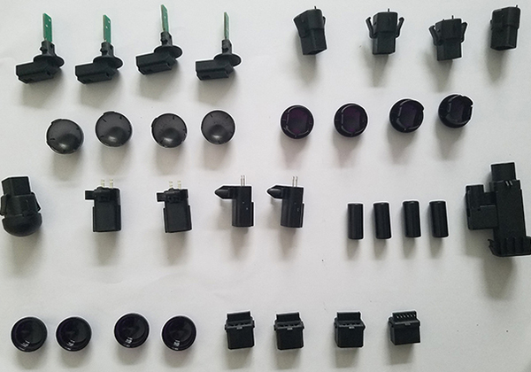 汽車(che)模具(ju)