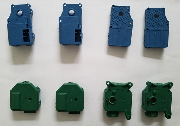 汽車(che)模具(ju)