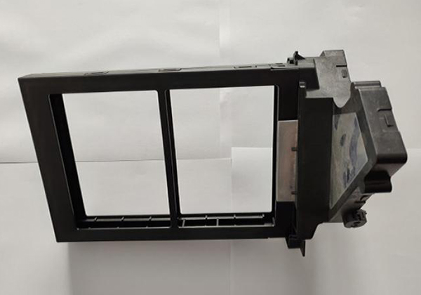 汽(qi)車模具(ju)