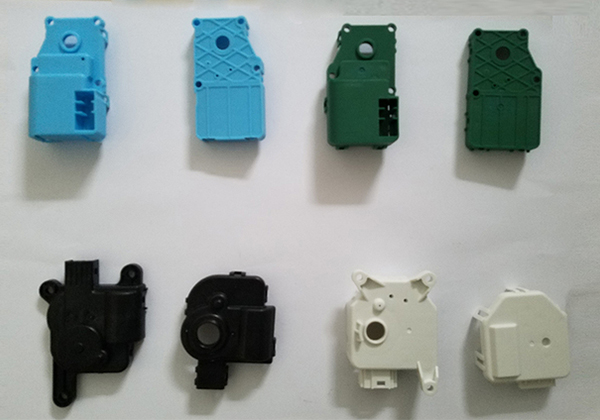 汽(qi)車模(mo)具